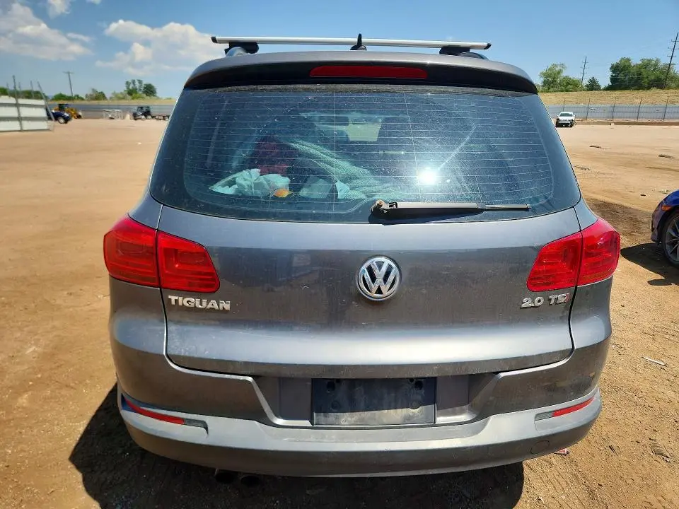 2015 VOLKSWAGEN TIGUAN S  