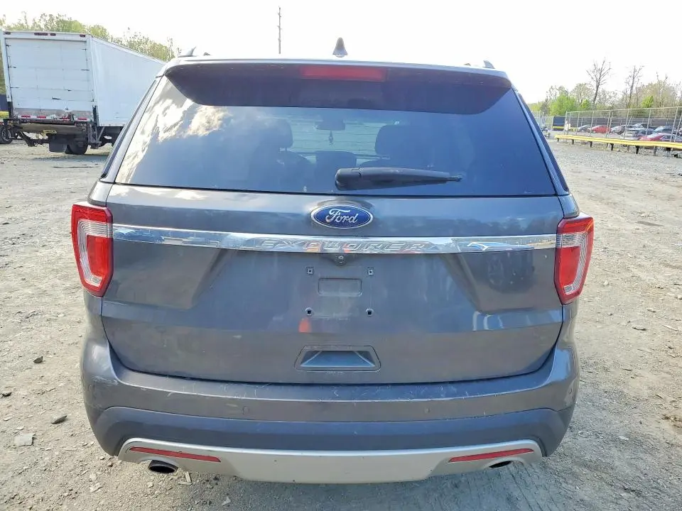 2017 FORD EXPLORER XLT  