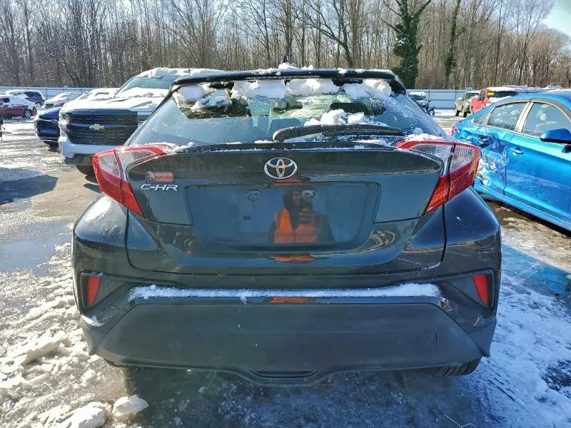 2019 TOYOTA C-HR XLE  