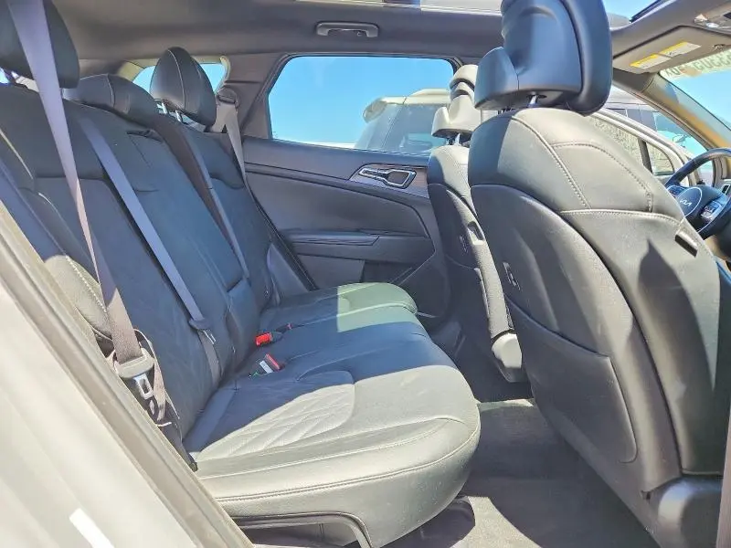 2023 KIA SPORTAGE X-PRO  