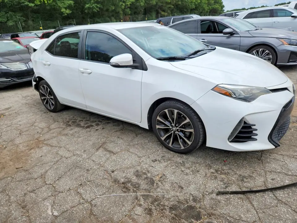 2017 TOYOTA COROLLA SE  