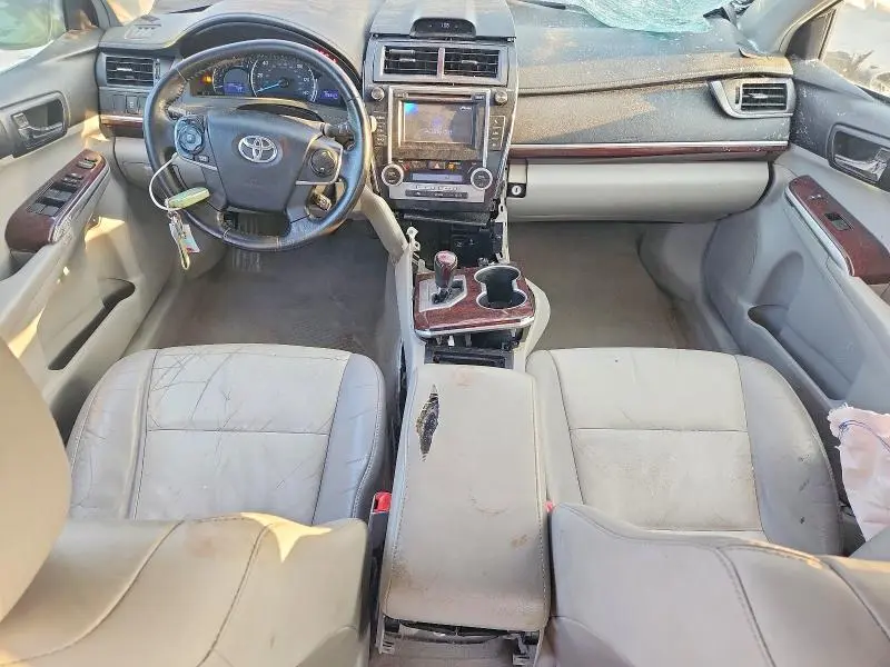 2012 TOYOTA CAMRY XLE  