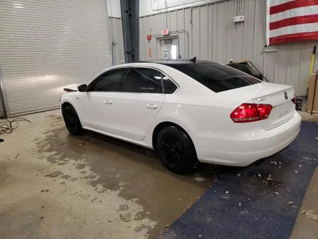 2015 VOLKSWAGEN PASSAT SE  