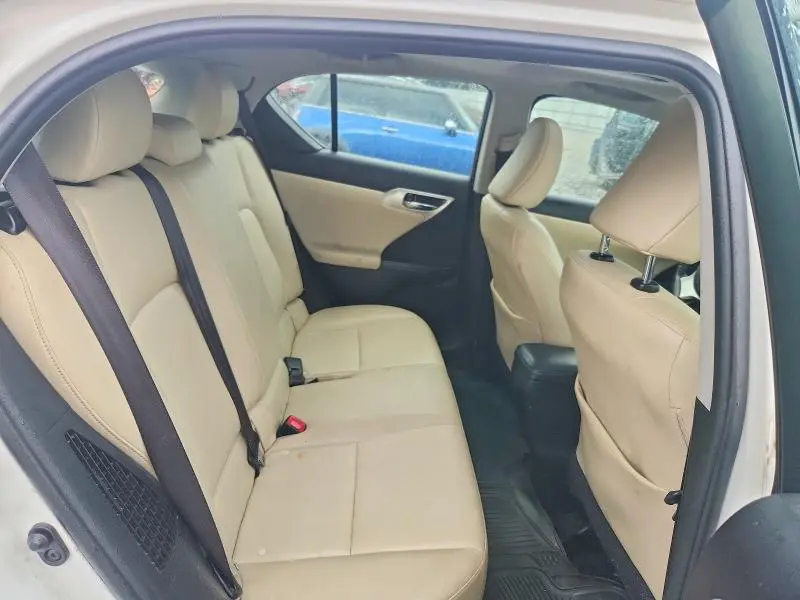 2013 LEXUS CT 200  