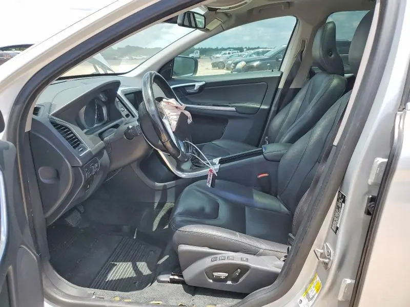 2015 VOLVO XC60 T5 PLATINUM  