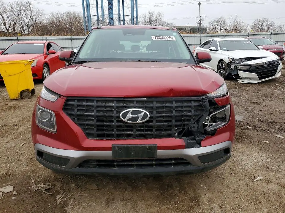 2025 HYUNDAI VENUE SE  