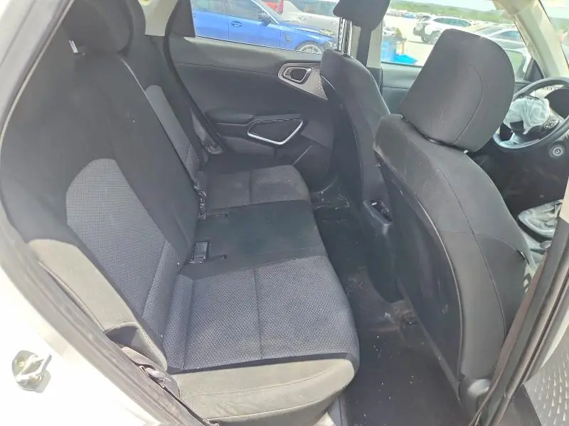 2020 KIA SOUL LX  