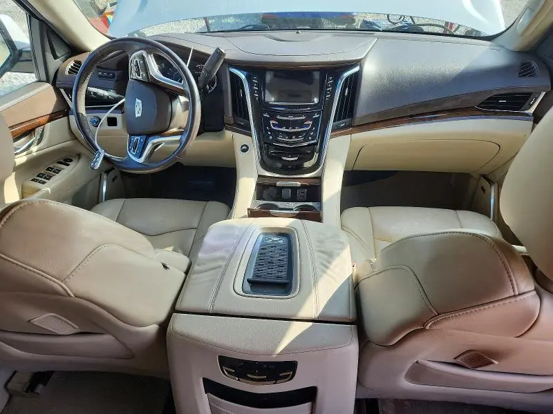 2017 CADILLAC ESCALADE LUXURY  