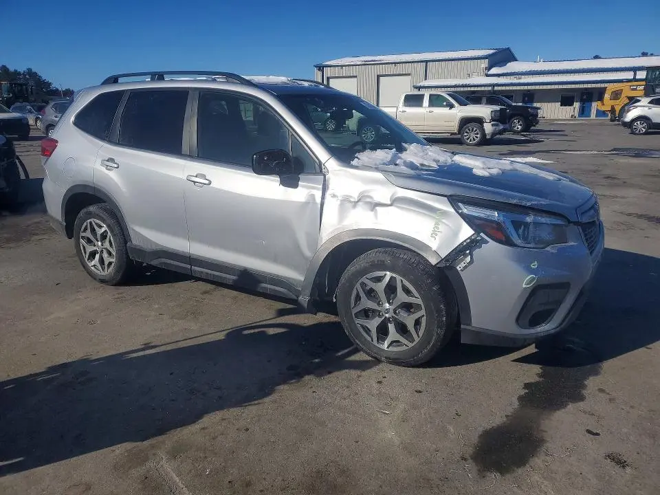 2019 SUBARU FORESTER PREMIUM  