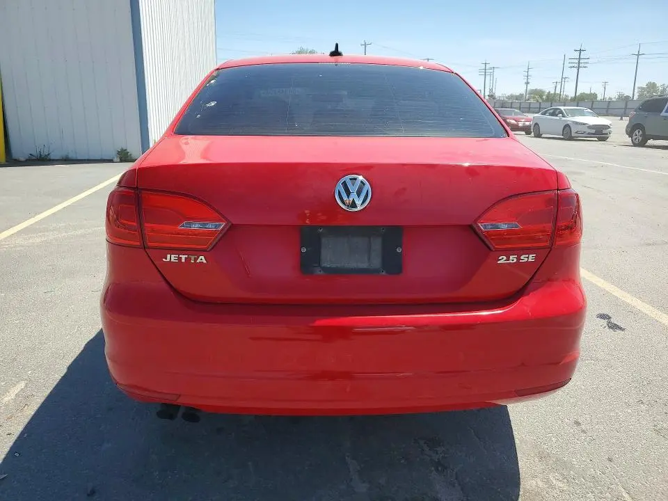 2012 VOLKSWAGEN JETTA SE  
