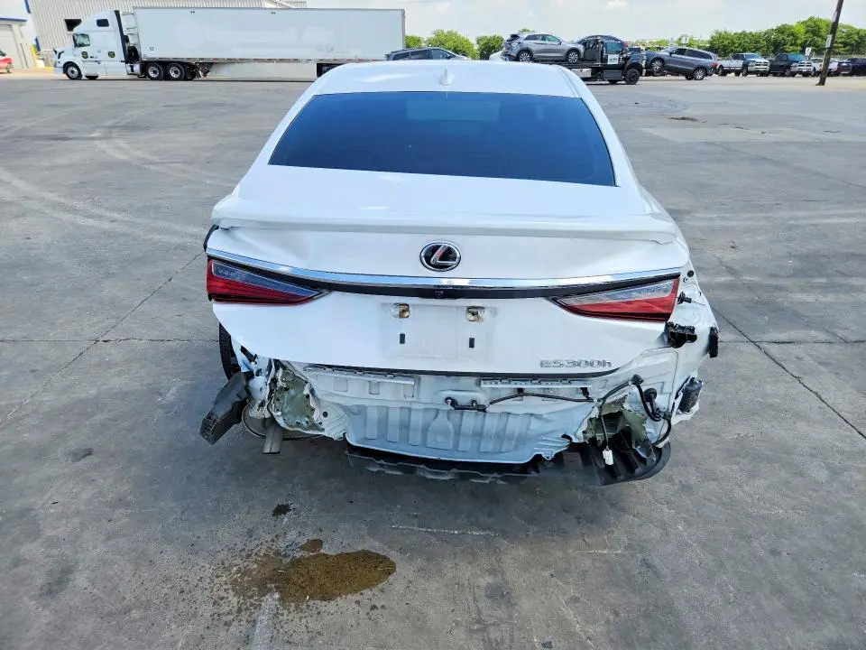 2023 LEXUS ES 300H ULTRA LUXURY  