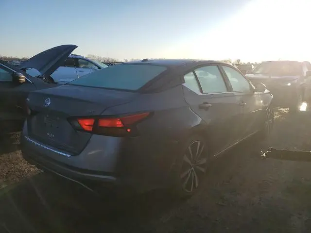 2021 NISSAN ALTIMA SR