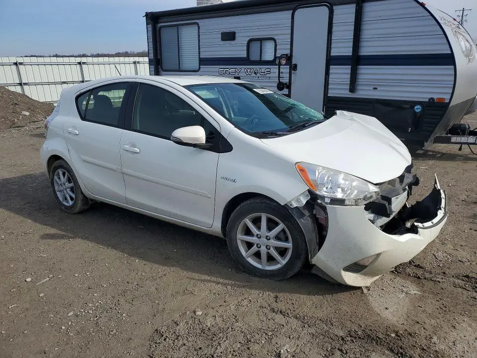 2013 TOYOTA PRIUS C   