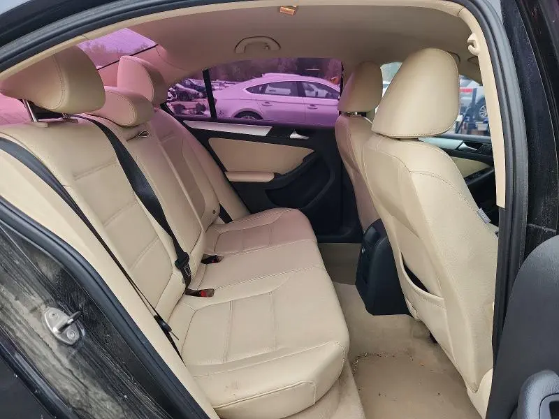 2014 VOLKSWAGEN JETTA SE  