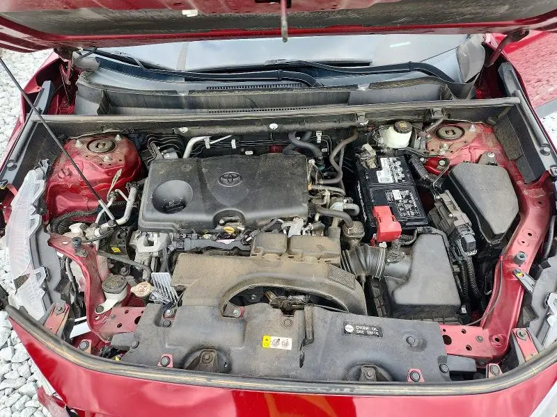 2020 TOYOTA RAV4 LE  