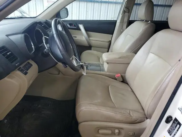 2013 TOYOTA HIGHLANDER BASE  