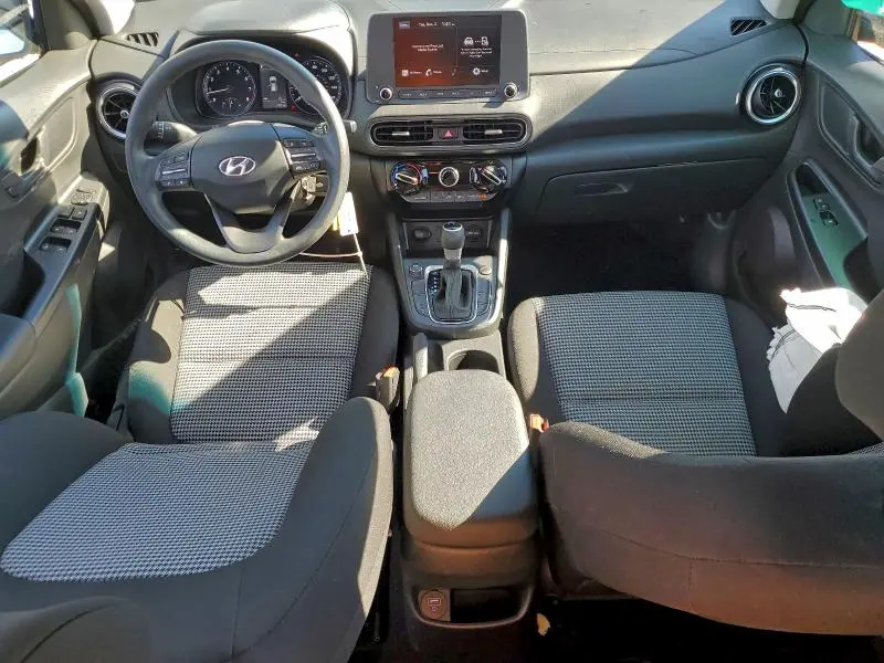 2023 HYUNDAI KONA SE  