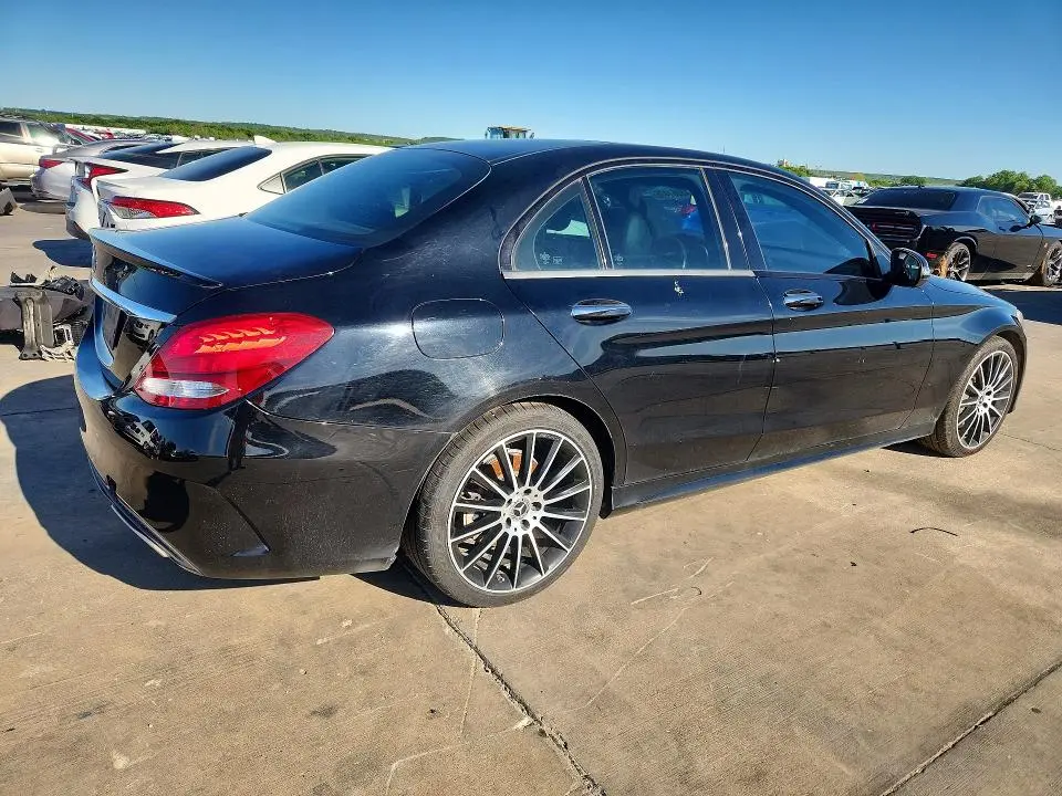 2017 MERCEDES-BENZ C 300  