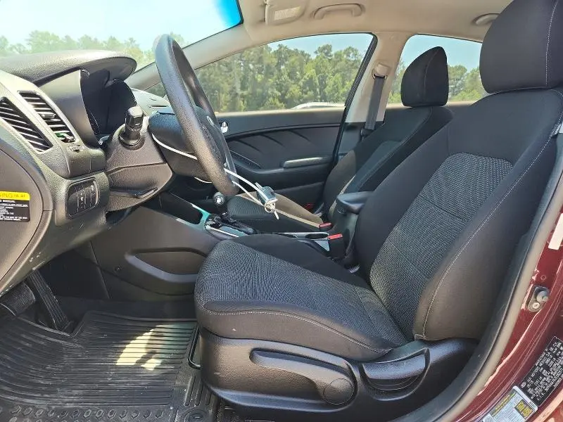 2018 KIA FORTE LX  