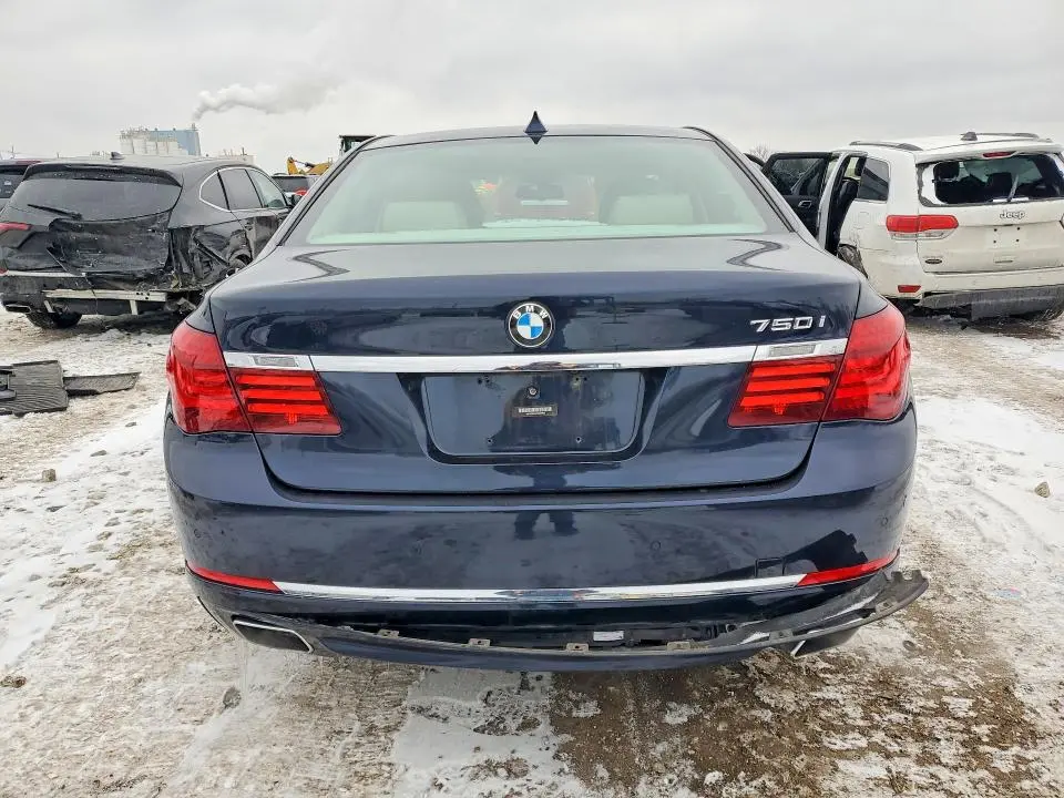 2015 BMW 750 XI  