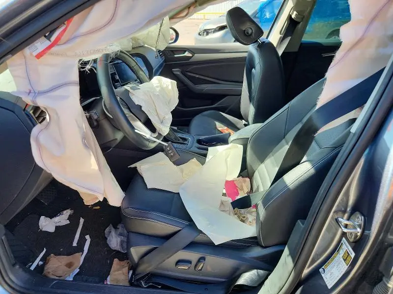 2022 VOLKSWAGEN JETTA SE  