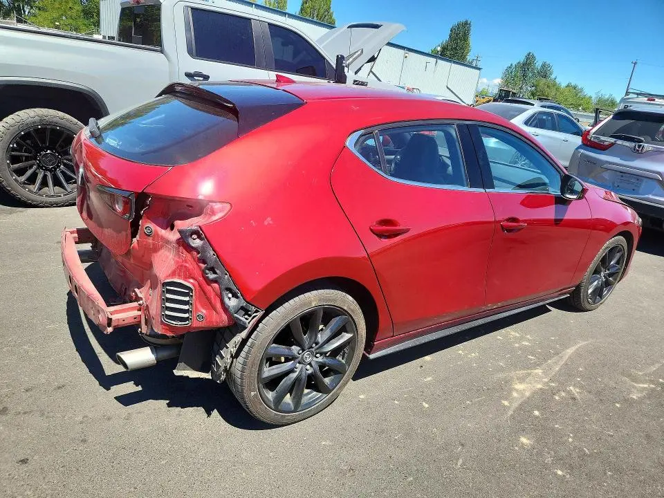 2019 MAZDA 3 PREMIUM  