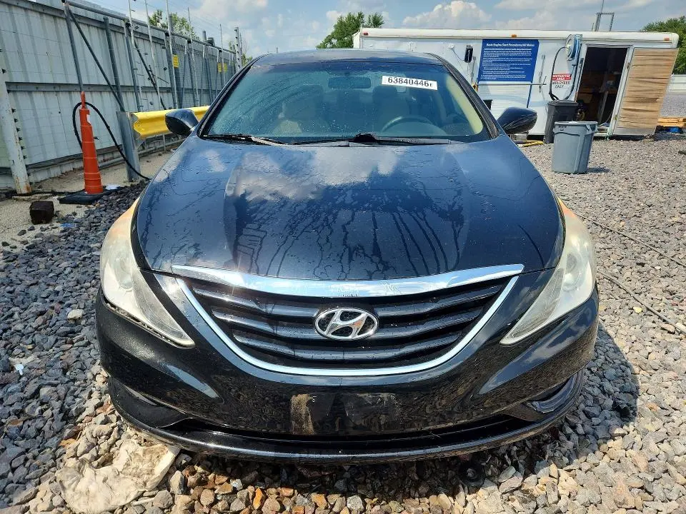 2011 HYUNDAI SONATA GLS  