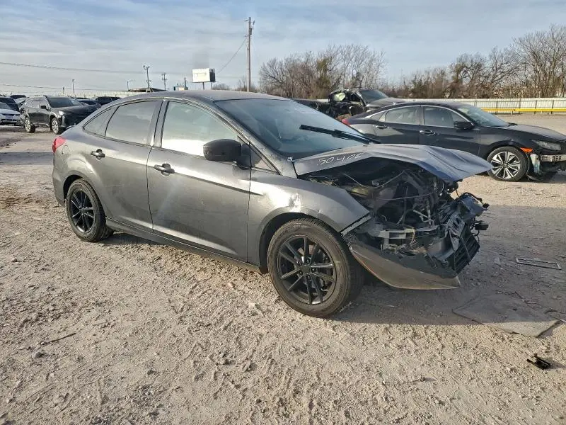2016 FORD FOCUS SE  