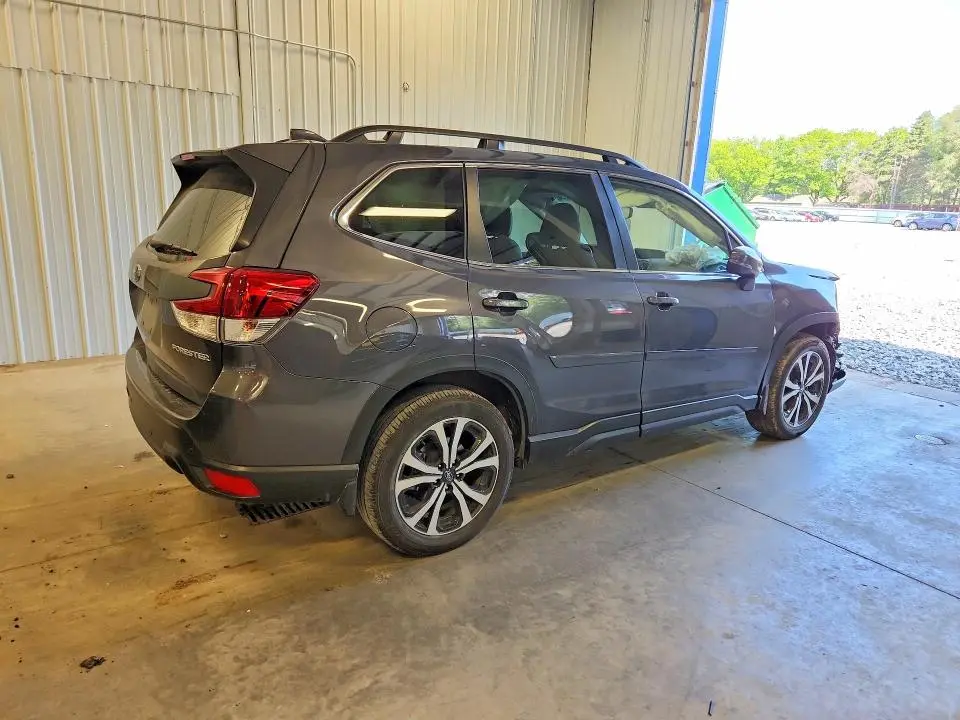 2023 SUBARU FORESTER LIMITED  