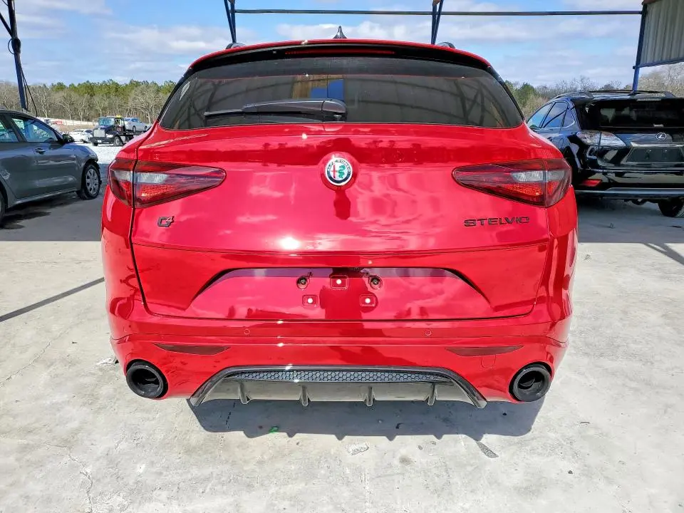 2022 ALFA ROMEO STELVIO TI  