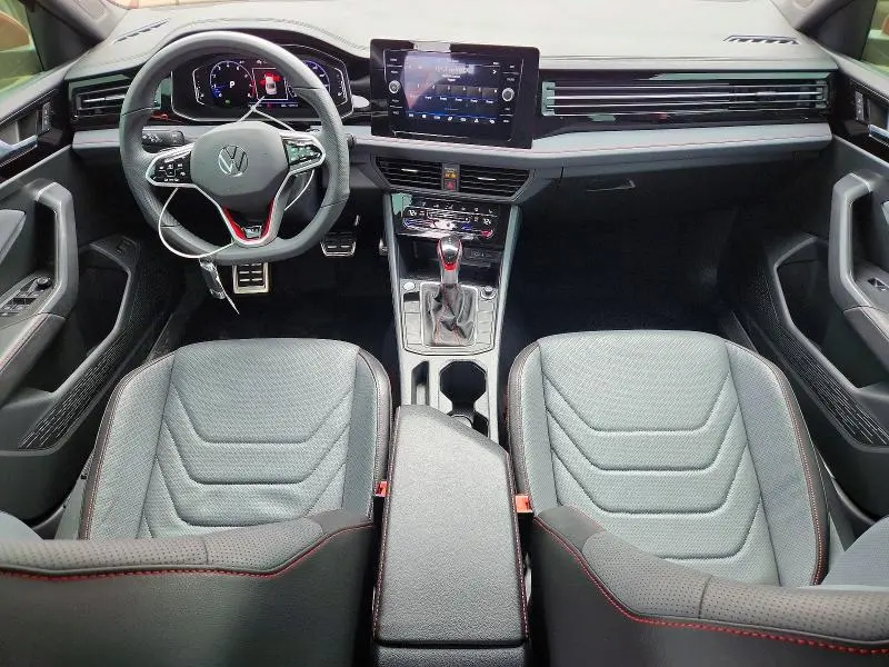 2025 VOLKSWAGEN JETTA GLI AUTOBAHN  