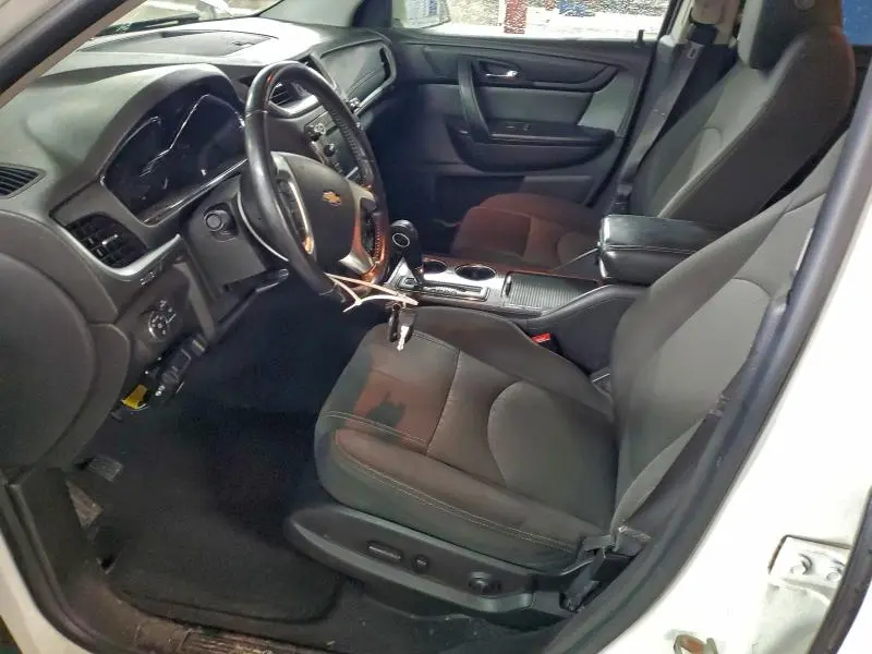 2014 CHEVROLET TRAVERSE LT  