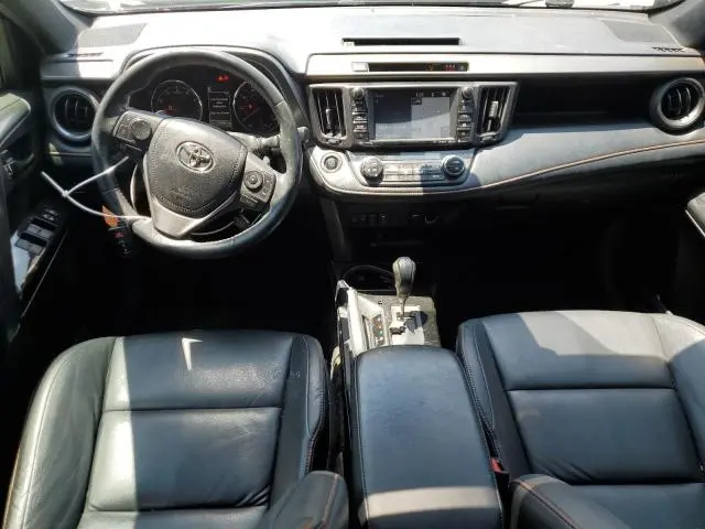 2018 TOYOTA RAV4 SE  