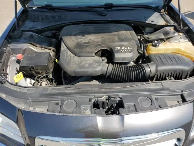 2013 CHRYSLER 300   
