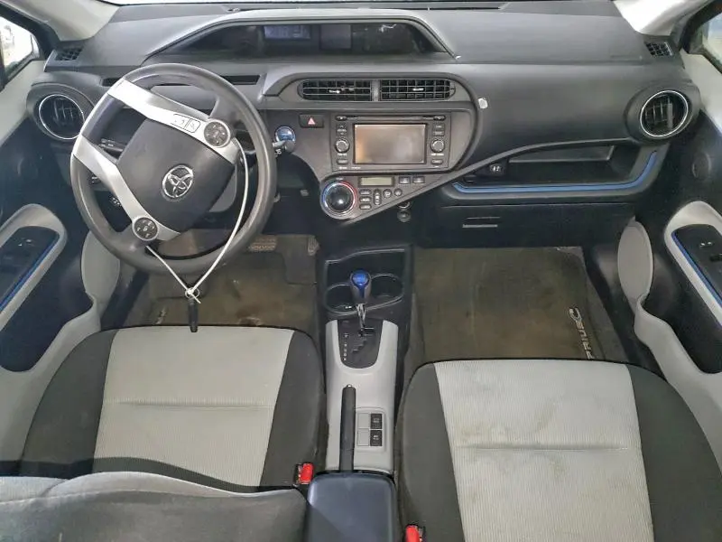 2013 TOYOTA PRIUS C   