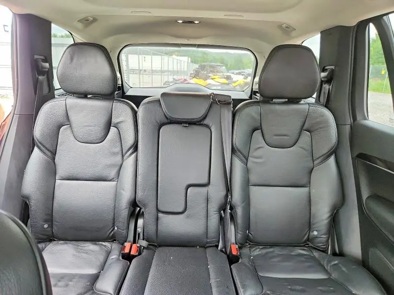 2019 VOLVO XC90 T6 MOMENTUM  