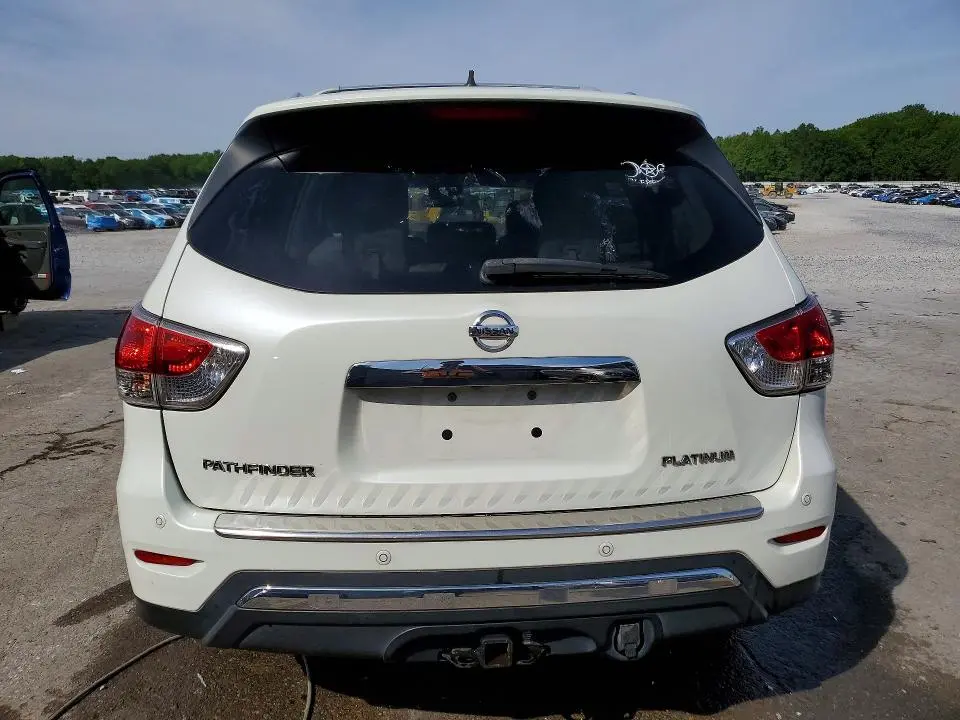 2016 NISSAN PATHFINDER PLATINUM  