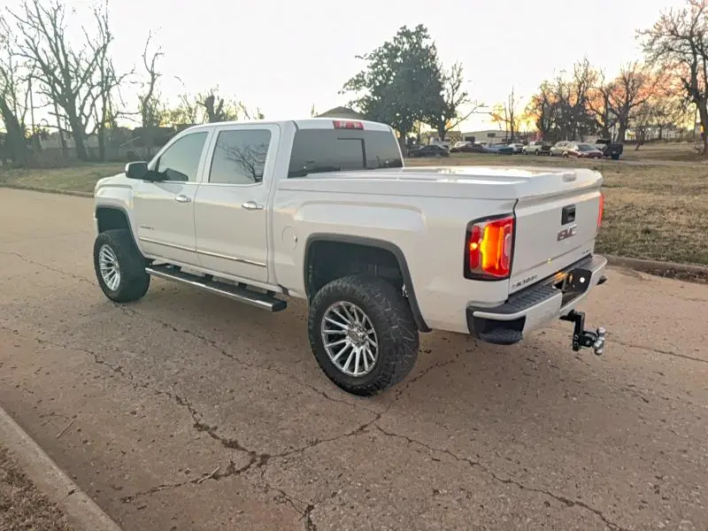 2017 GMC SIERRA K1500 DENALI  