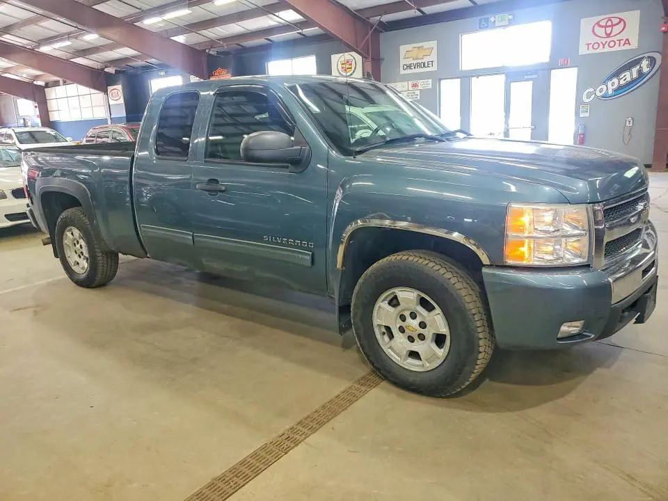 2010 CHEVROLET SILVERADO K1500 LT  