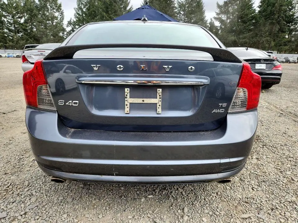 2010 VOLVO S40 T5  