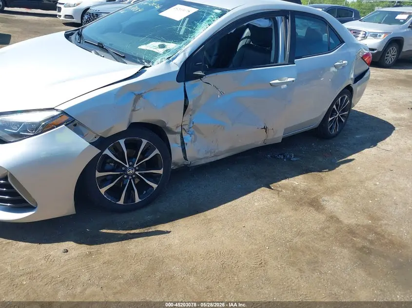 2017 TOYOTA COROLLA SE