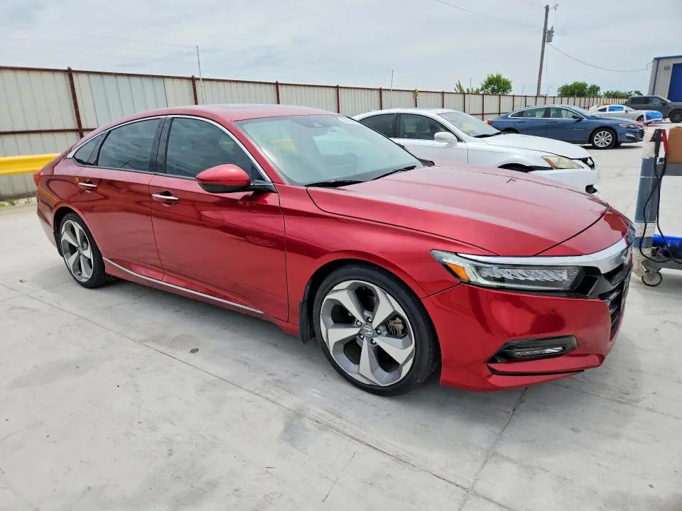 2018 HONDA ACCORD TOURING  