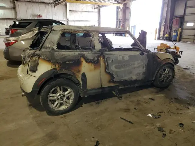 2013 MINI COOPER 