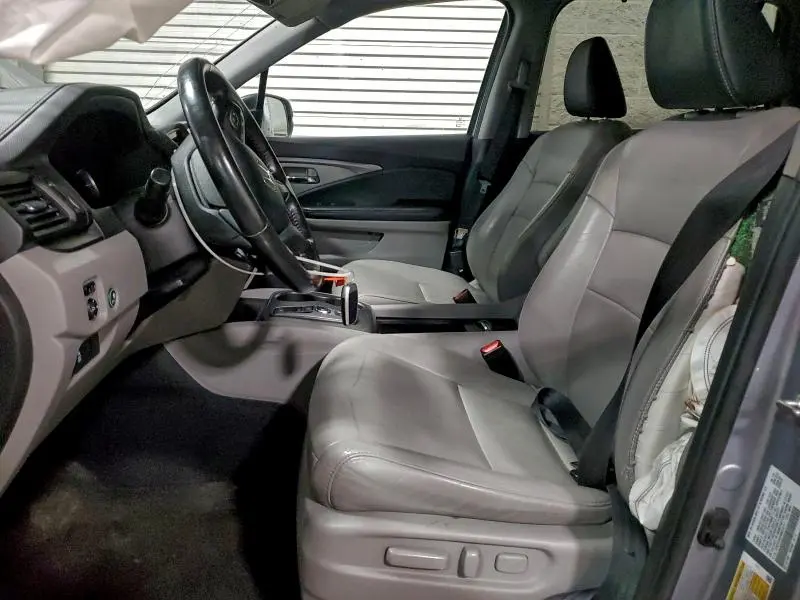 2021 HONDA PILOT SE  