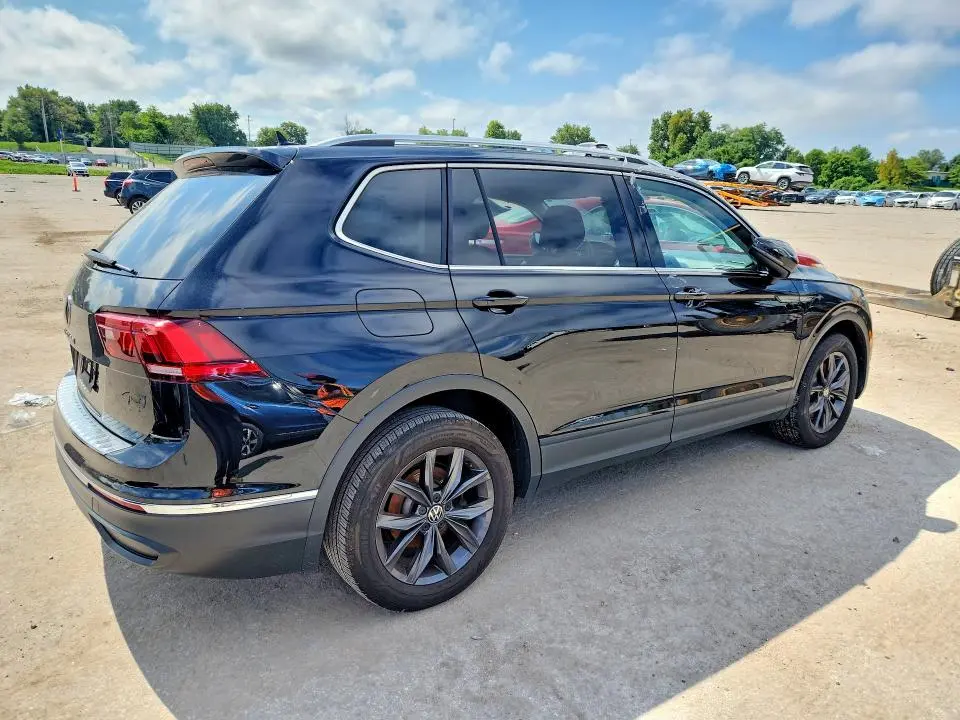 2023 VOLKSWAGEN TIGUAN SE  