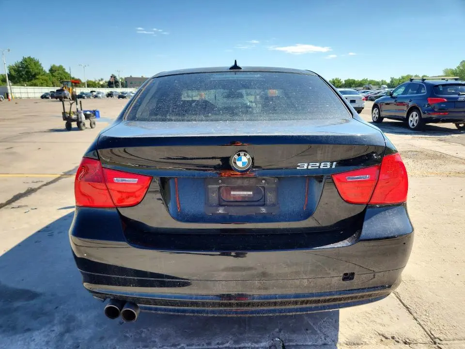 2011 BMW 328 XI  