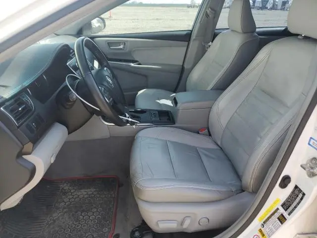 2016 TOYOTA CAMRY LE  
