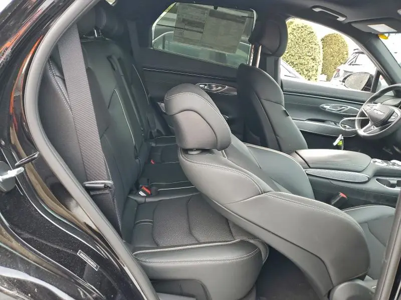 2024 GENESIS GV70 BASE  