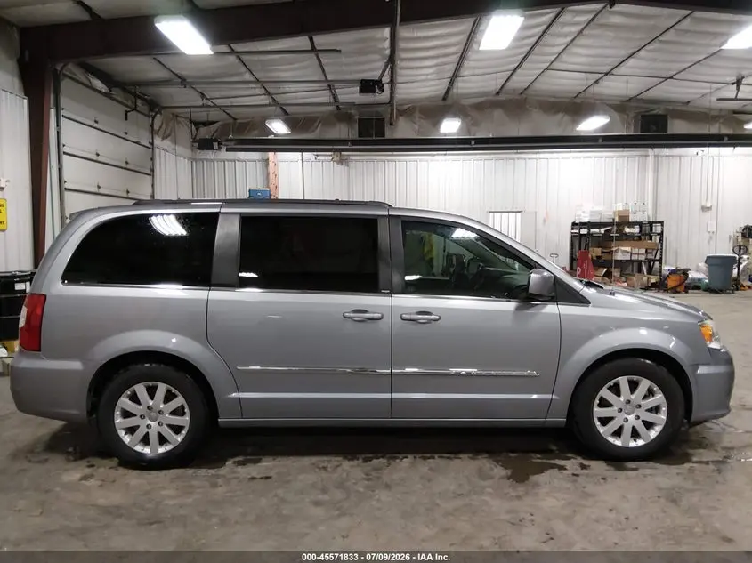 2013 CHRYSLER TOWN & COUNTRY TOURING