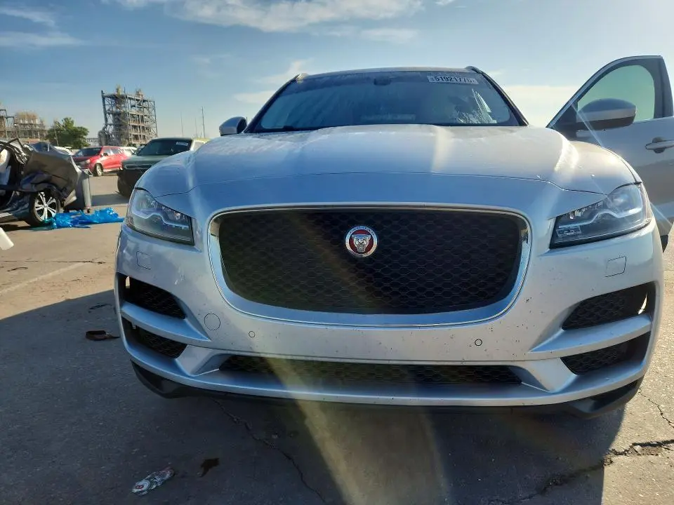2018 JAGUAR F-PACE PRESTIGE  